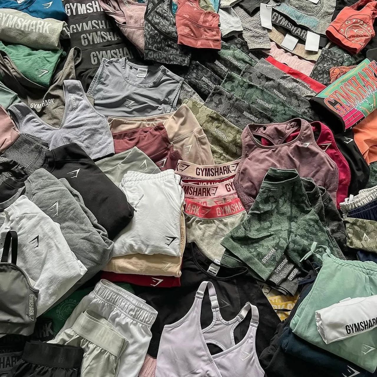 gymshark-wholesale-clothing-pallets-gymshark-liquidation-1